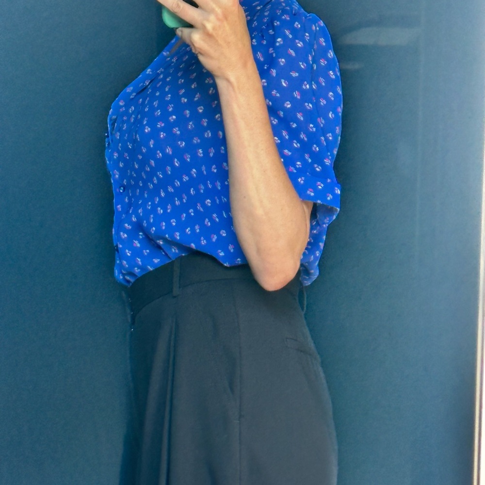 Vintage Office-wear 80ās Eber Etc. Blue Abstract Floral Button Blouse - Picture 4 of 14